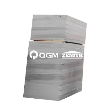 Cén Pailéad Innealra Déanta Bríce a íslíonn mo chostas in aghaidh an mhíle brící?